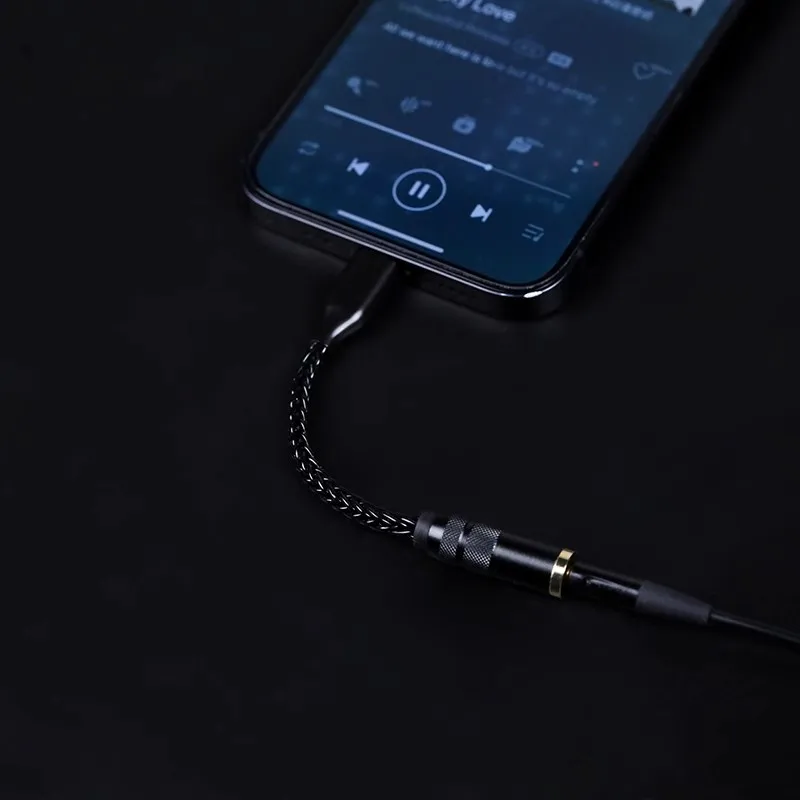 O adaptador de fone de ouvido AIMDELL é adequado para converter fones de ouvido Apple 13/14 para uma porta Lightning para um adaptador de 3,5 MM