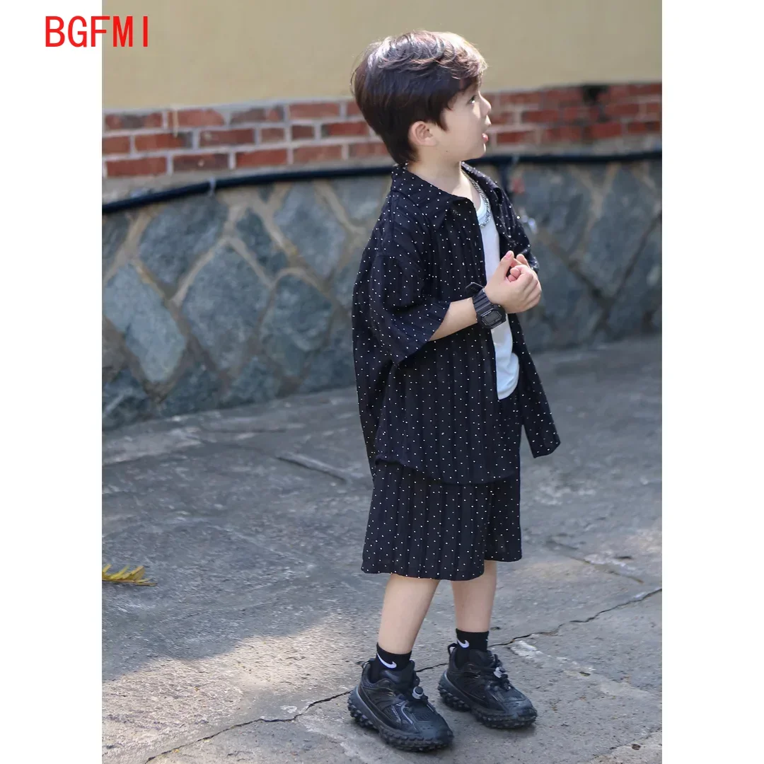 Boys Summer Short Sleeved Single Breasted Shirt+ Shorts Set 2026 New Flash Diamond Boys Baby Korean Edition Blazer Two Piece Set