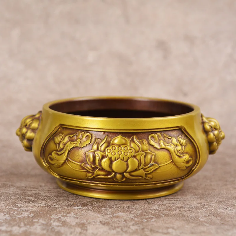 All-brass lion-head lotus incense burner, for indoor use, a copper incense burner, a decorative item, and a gift