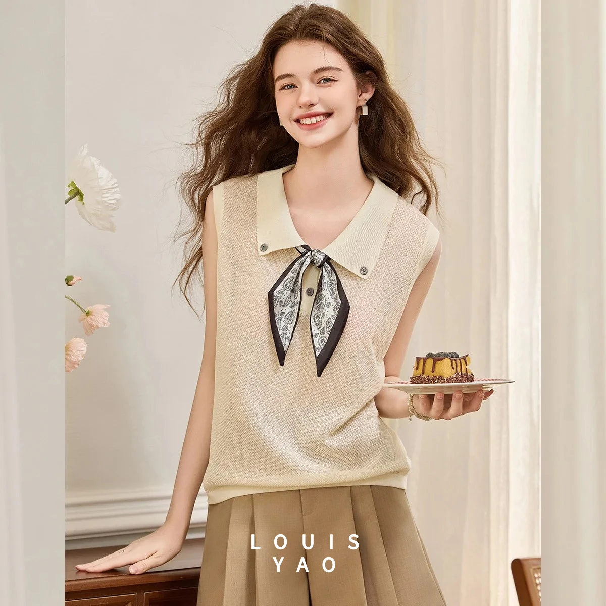 

LOUISYAO Detachable Bow Tie Sleeveless Shirt 2025 Summer Simple Design Women's Knitted Sweater Sense Micro Stretch Tops