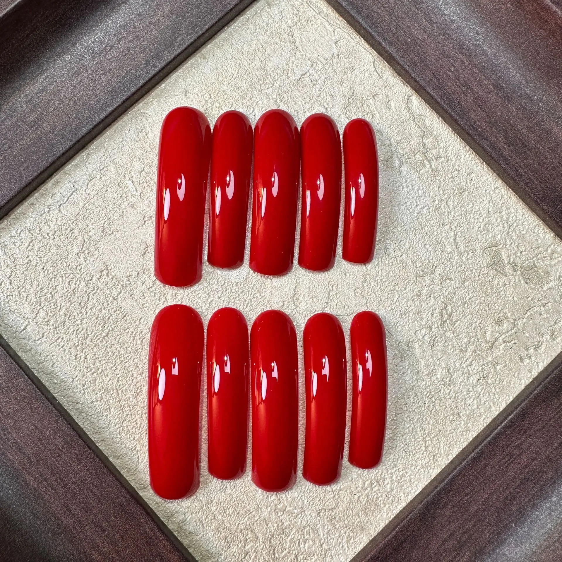 10pcs Red Square Handmade Press on Nails Art Solid Color Design Long Curved Nails Tips Simple False Nail Detachable Fake Nail