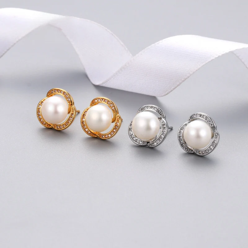 2024 Natural freshwater pearl new linear earrings light luxury fashion simple temperament classic women's earstuds