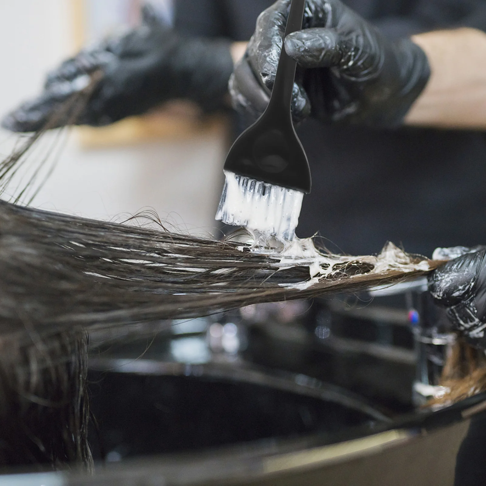 

6Pcs Hair Coloring Brush and Board Set Professional Grade Dyeing Tools for Scalp Protection Results At Home