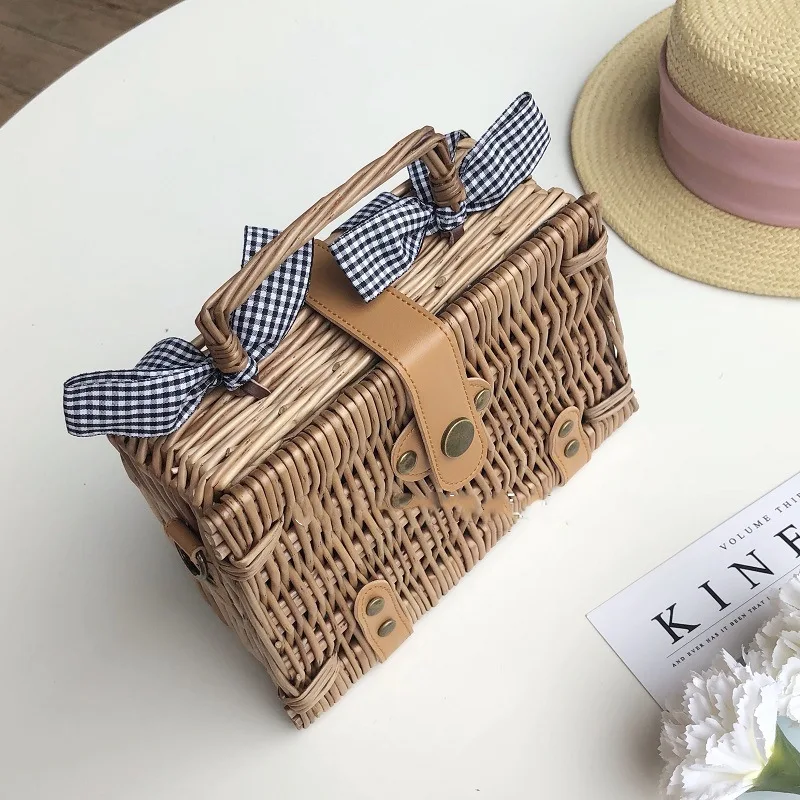 2021 New Handmade Bohemian Women\'s Handbags Summer Straw Beach Bag Square Rattan Bow Female Bags Fashion Designer Shopper Purse