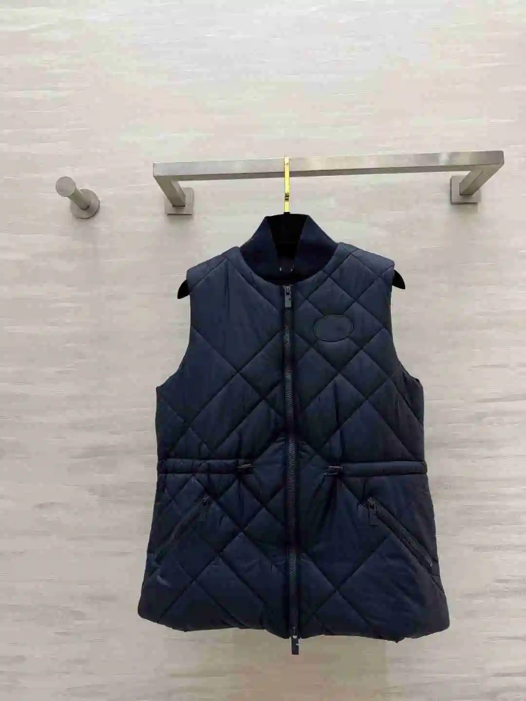 2026 Autumn/Winter Rhombic Texture Cotton Jacket   V-neck with ribbed collar   Waist drawstring for cinching waist