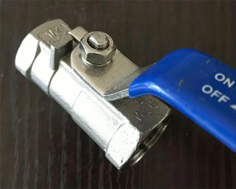 1-1/4" DN32 304 stainless one-piece internal threaded water pipe valve steel ball valve