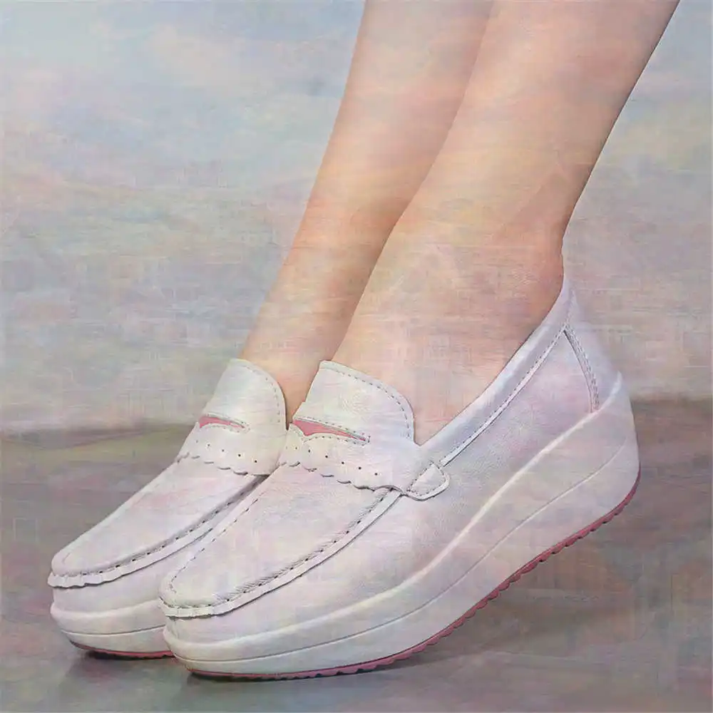 

Without Strap Thick Sole Luxury Women's Moccasin Walking Sneakers For Womans Famous Brand Shoes Women Sport All Brand