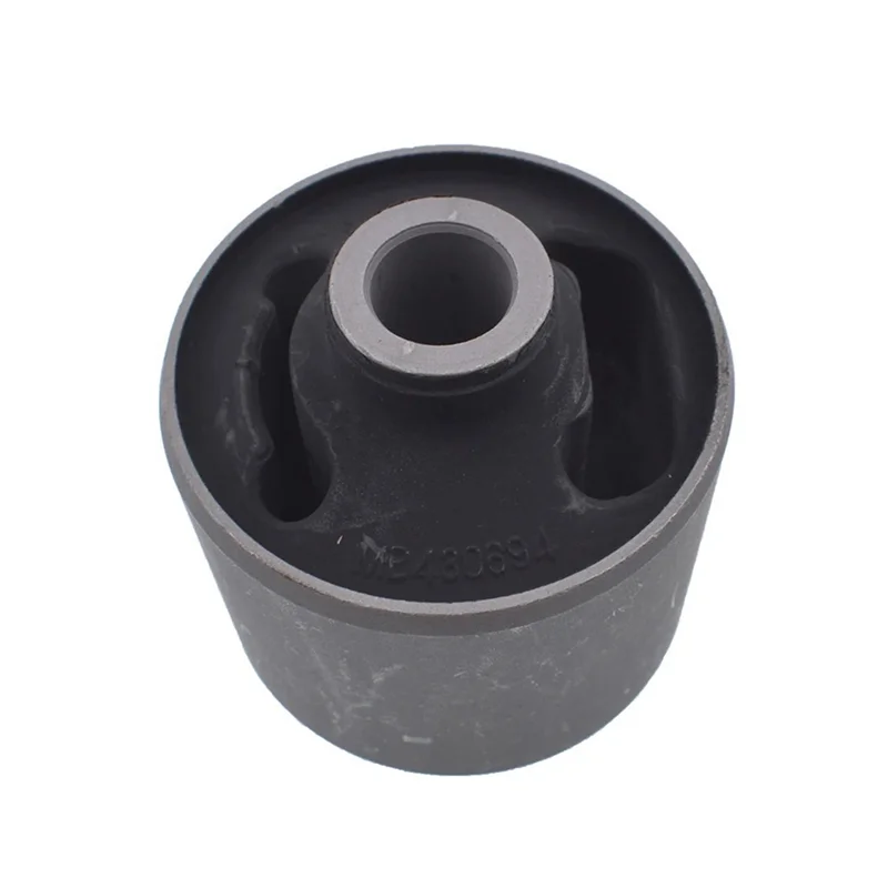 

MB430694 Front Differential Mount Insulator For Mitsubishi Pajero 2 MK2 V20 V30 V40 Nativa Montero Sport 1 L200 Triton