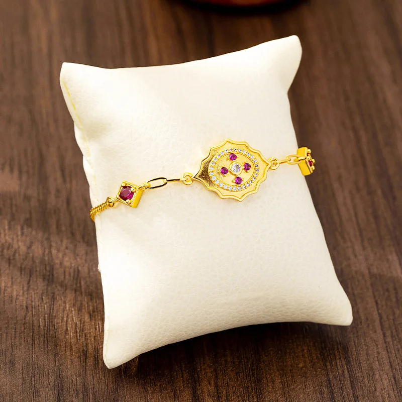

AU999 Women Diamond-Inlaid Red Agate-Like Star Bracelet 24K Gold - Gold boosts shine, retro agate-like charm