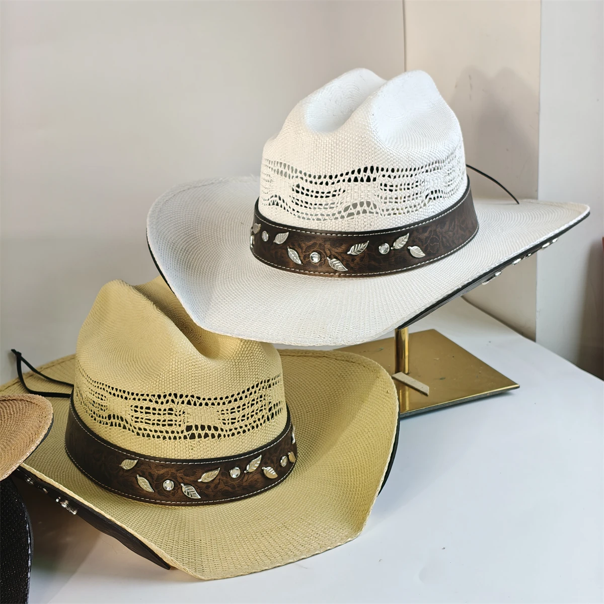 High Quality Western Cowboy Hat Machine-woven Openwork Cavalier Style for Men Women Summer Vintage Leather Belt  chapéu cowboy