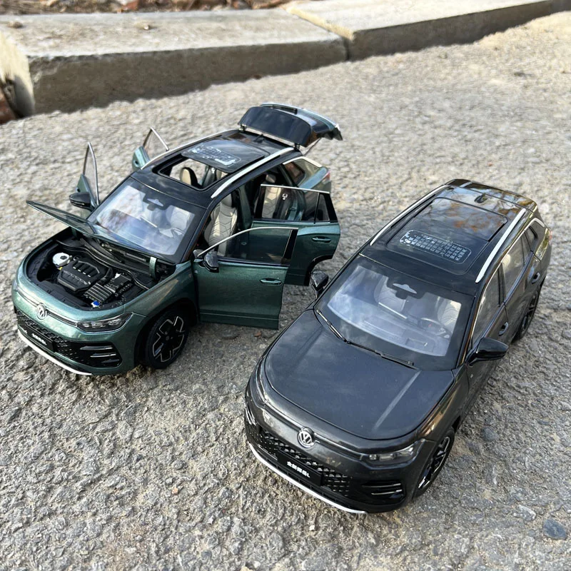 

1:18 Original Model,Volkswagen VW,TAYRON L 2025,New Coming,Alloy Car Model for Display,Gift and Collections