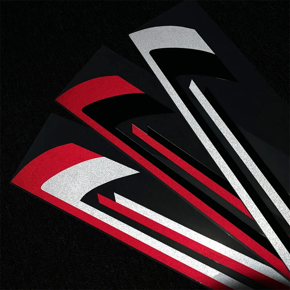 2Pcs Vespa Body Pedal Sticker Reflective Decal Motorcycle Badge for Scooter /Sprint /Primavera/50/150/150S /946 47.50x7.3cm