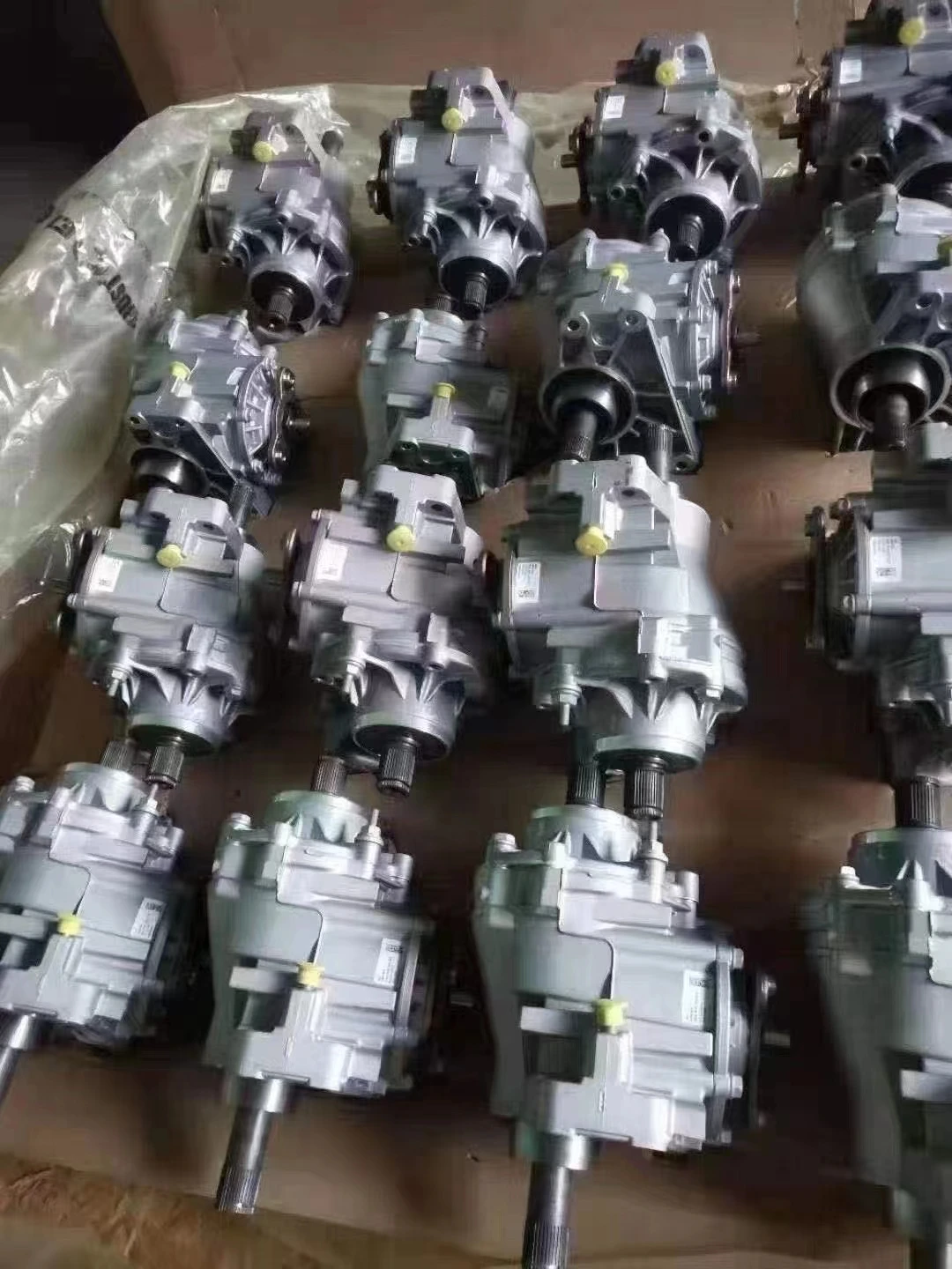 

27107643748 27107635755 27107619176 для BMW X1 GT535 F02 ATC350 раздаточная коробка 24007642070 24008642479