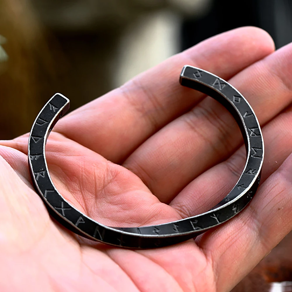 

Unique Retro Nordic Viking Twist Bracelet Punk Fashion Stainless Steel Rune Open Bracelet Biker Party Jewelry Gifts Wholesale