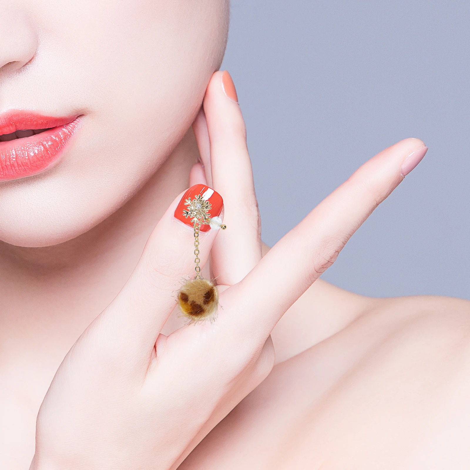 จี้เพชรซิรคอน 4 ชิ้น สำหรับตกแต่งเล็บ อุปกรณ์ทำเล็บ DIY ดีไซน์สวยงาม โดดเด่น หรูหรา