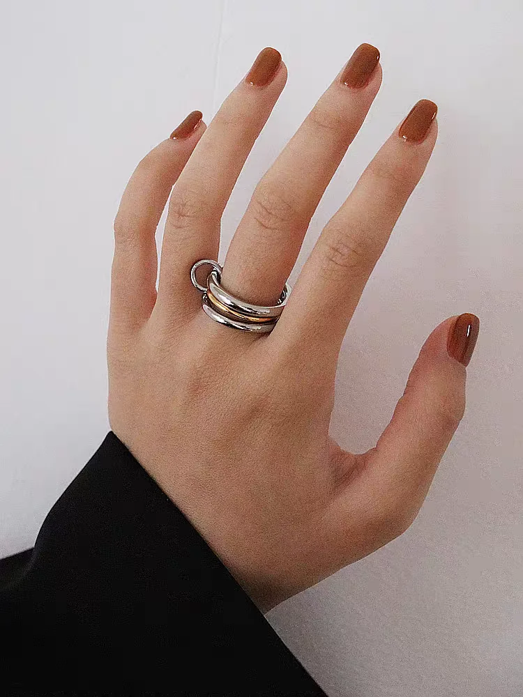 

Titanium 2 Tone Linked Ring Punk Gothic Party Designer Club Cocktail Party Gown Amazing Gift Trendy Top Jewelry