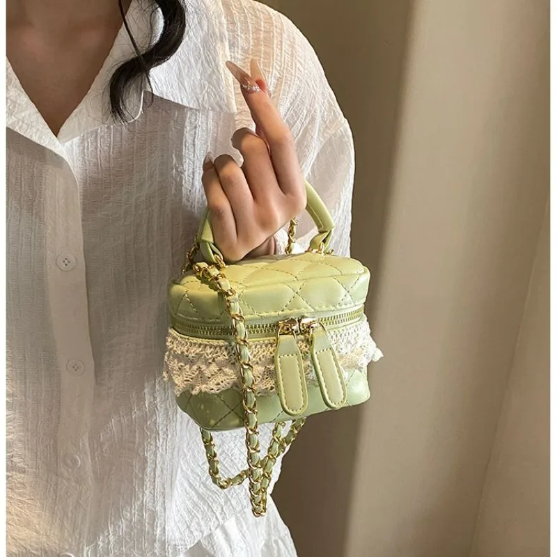 New Foreign Style Internet Celebrity Sweet Temperament Fresh Travel Oblique Span Makeup Chain Girl Cute Shoulder Portable Trend