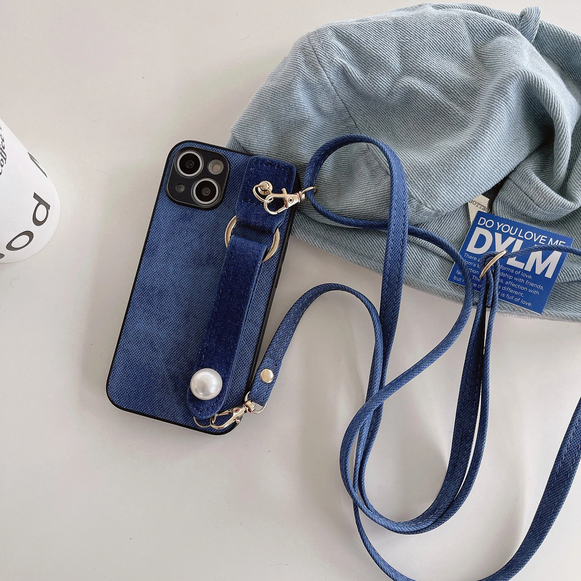 

Джинсовый ремешок на запястье в стиле ретро с жемчугом, чехол для телефона для IPhone 16 Pro Max 15 Plus 14 13 12 11, регулируемый чехол через плечо с длинной веревкой