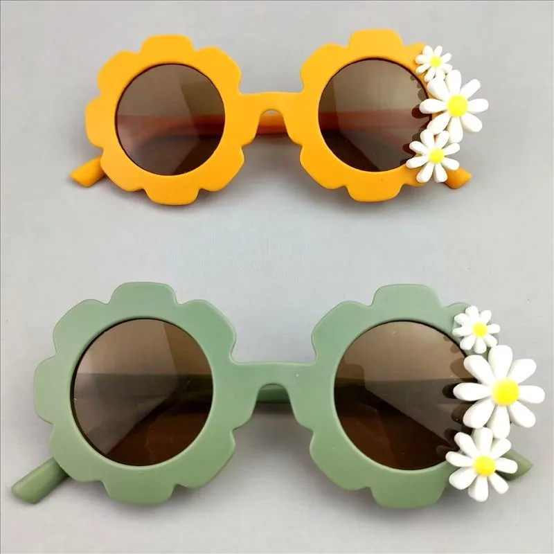 New Children Colorful Vintage Flowers Daisy Sunglasses UV400 Girls Boys Fashion Protection Sunglasses Kids Sun Glasses