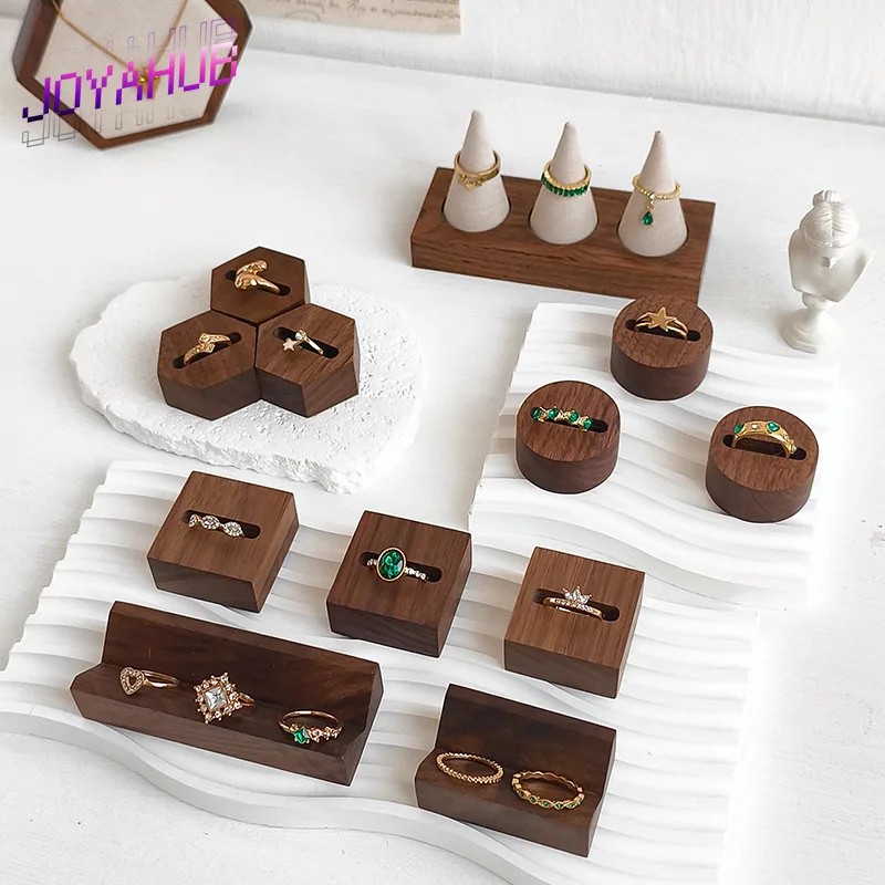 

Customizable logo Jewelry shooting props wooden ring display rack jewelry storage rack jewelry display photography and posing