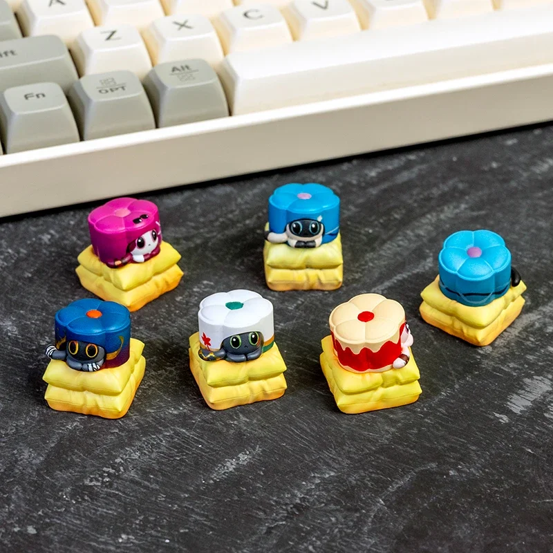 Anime Keycaps Collapsed Star Dome Railway Exotic Pets Collapsing Iron Cats Cat Cake Cute Resin Keycaps for Mechanical Keyboard