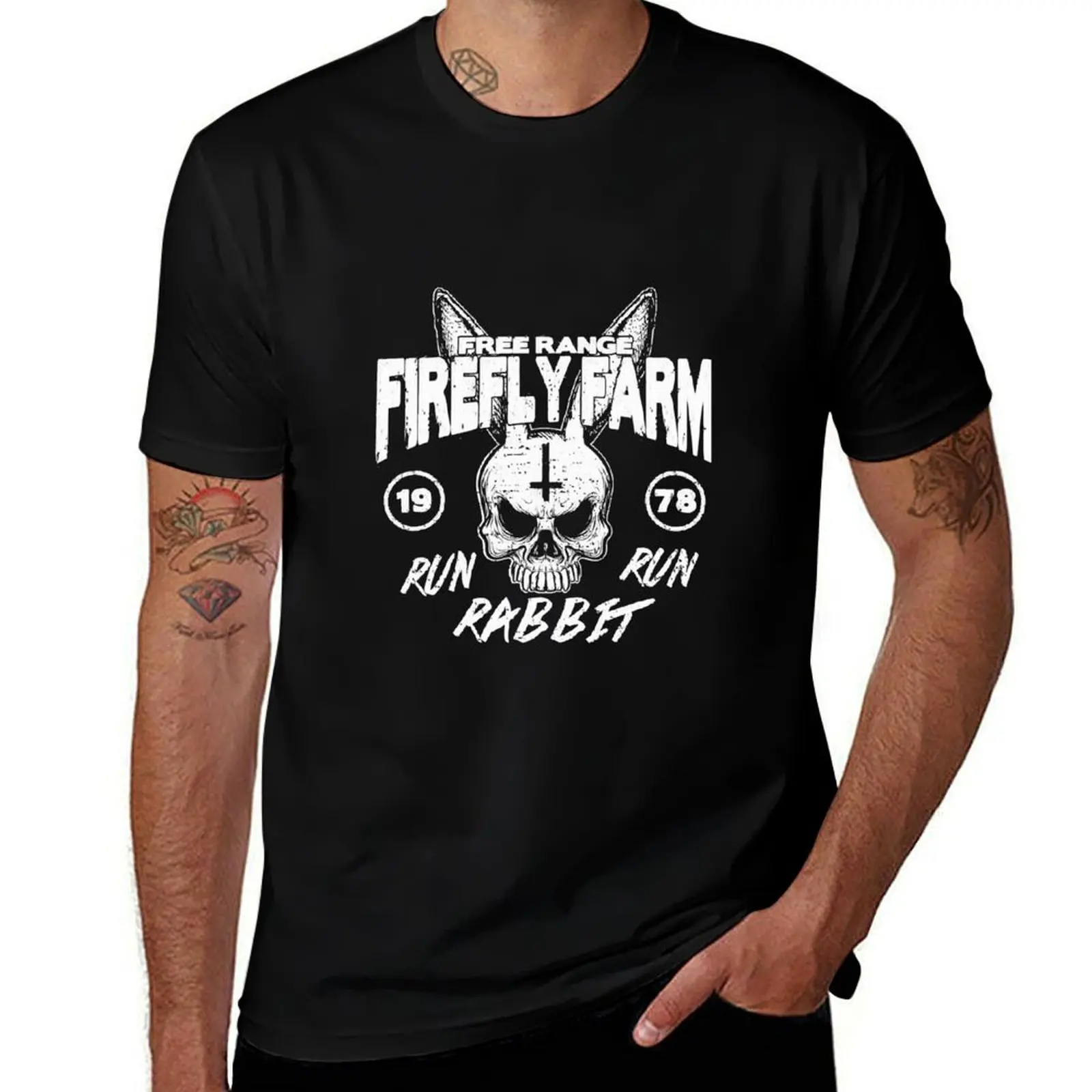 Firefly Farms run rabbit run Relaxed T-Shirt Work Wear Short Sleeve T-Shirt