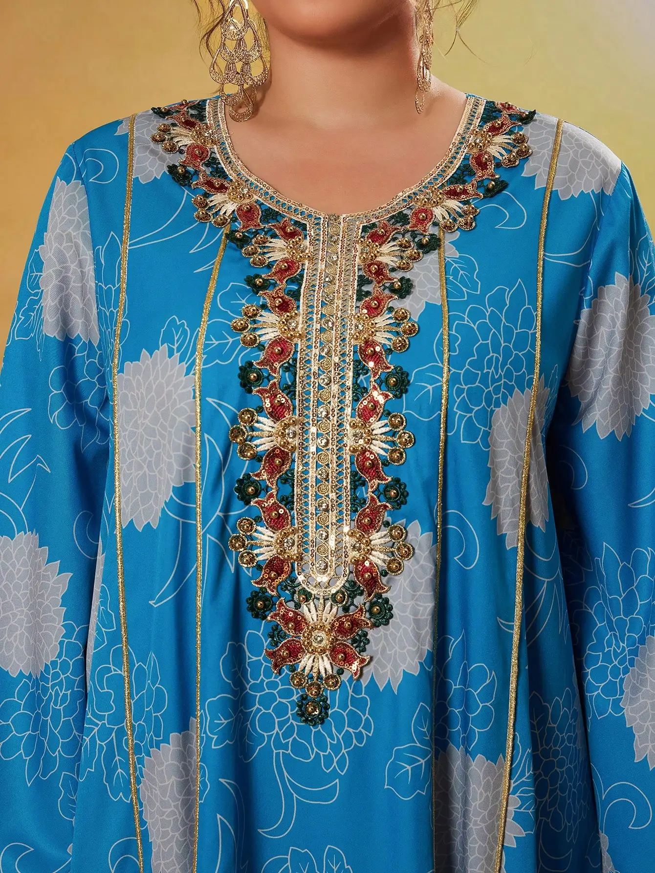 New elegant V-neck robe with bubble beads, ribbon lace printed Middle East robe.