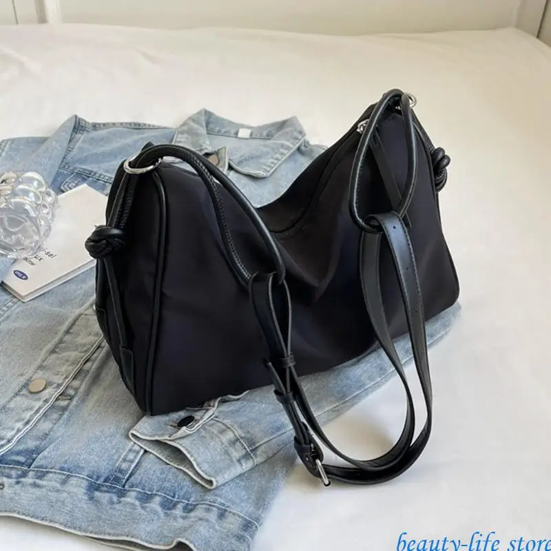 

Women Shoulder Bag Large Capacity Bag Korean Styles Crossbody Bag 517D