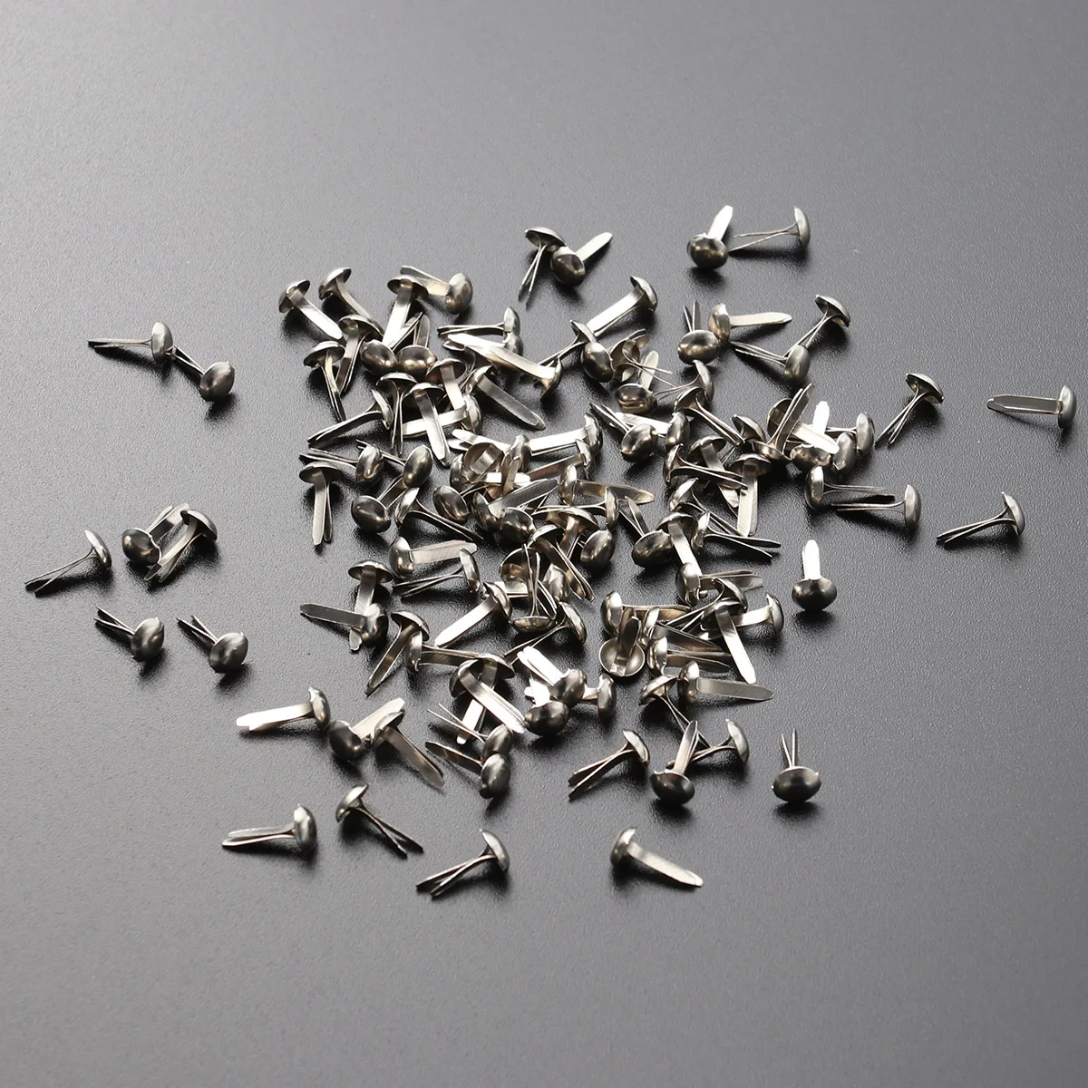 100 шт. мини-шлепки, ногти на маленьких ножках, скрапбукинг, ремесло, пастельные цвета, простота в использовании, длительный срок службы, не выцветает, поделки из бумаги