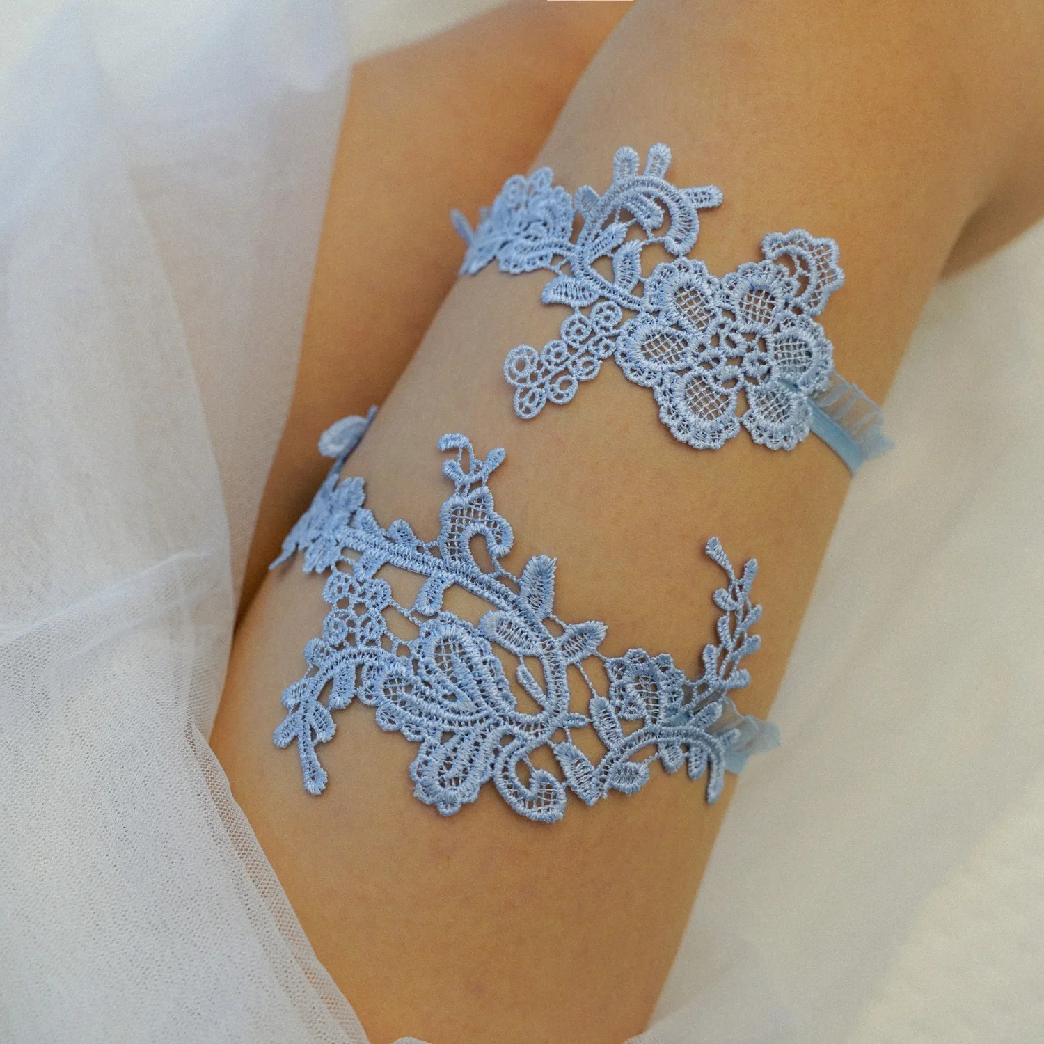 Sky Blue Lace Garters 2 ชิ้น/เซ็ตยืดหยุ่น Appliques ต้นขาแหวนขาอุปกรณ์เสริมสําหรับเจ้าสาวเพื่อนเจ้าสาว 2024