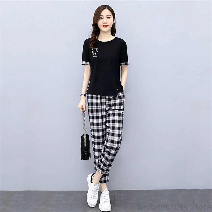 

Two Piece Suit Female Summer 2022 New Korean Loose Short Sleeved Fashion Casual Women 2 Piece Set black and white