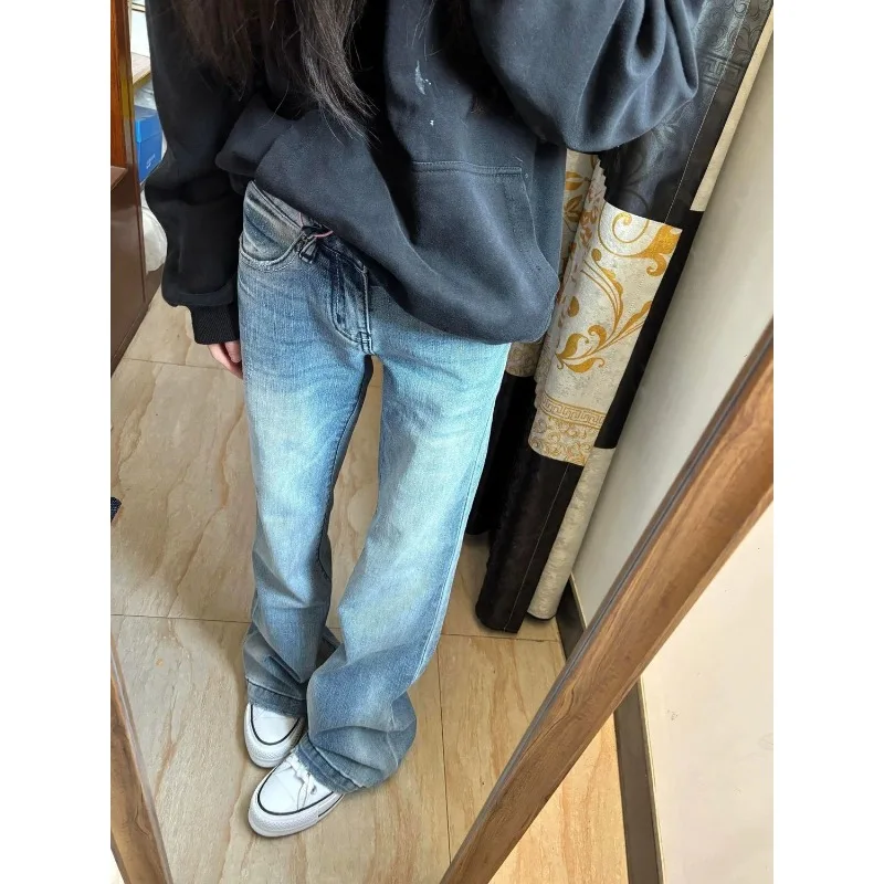 Light Blue Slightly Pulled Jeans Women's Summer 2026 New Low-rise American Spice Girl Slim-fitting and Thin Flared Pants
