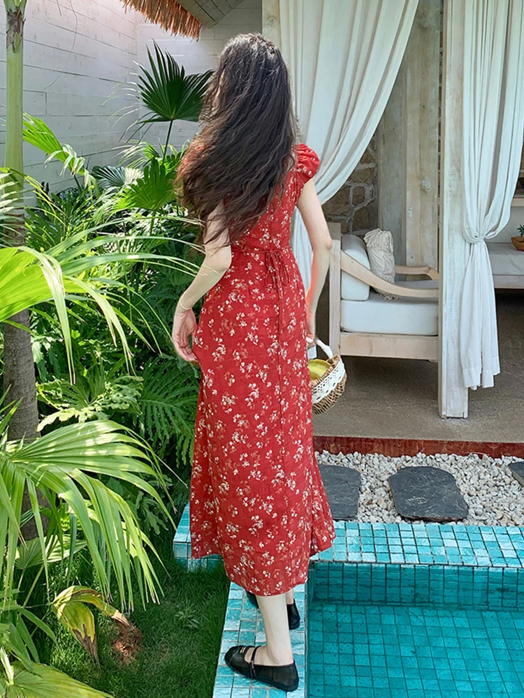 夏の女性の花柄プリントパフスリーブ折り目Aラインマキシロングドレスパーティー誕生日デートビーチボヘミアンローブストリート服カジュアル