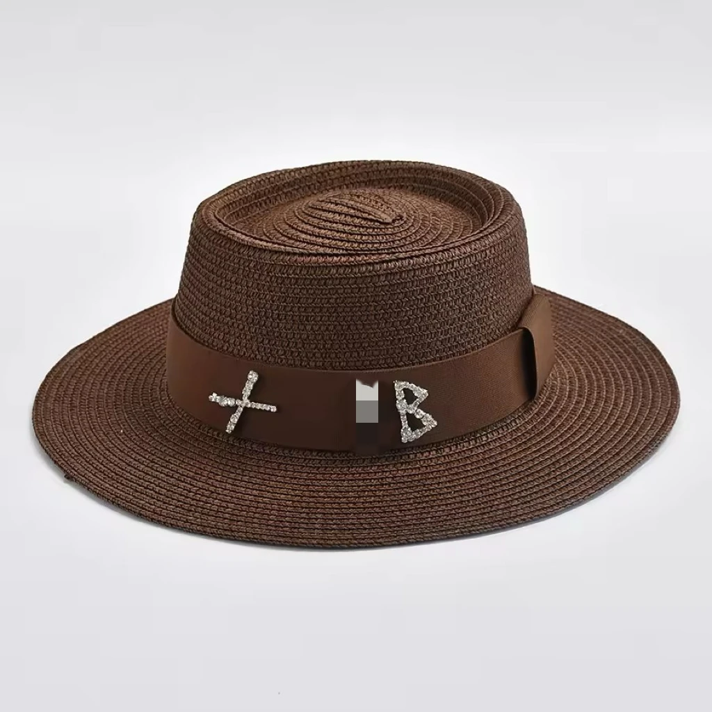 Sombreros de paja con letras RB de Metal para mujer, elegantes sombreros de verano para vacaciones, Boater, sombrero para el sol de playa al aire