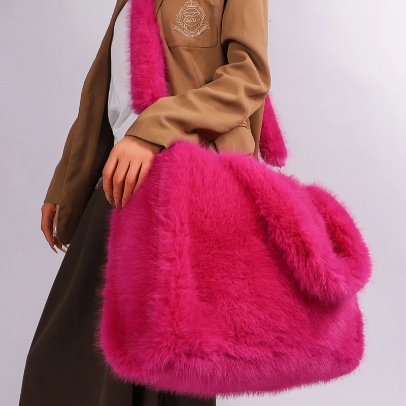 

Winter Solid Color Simple Soft Fluffy Artificial Fox Fur Tote Bag New Trend Oversize Plush Shoulder Bag with Long Shoulder Strap