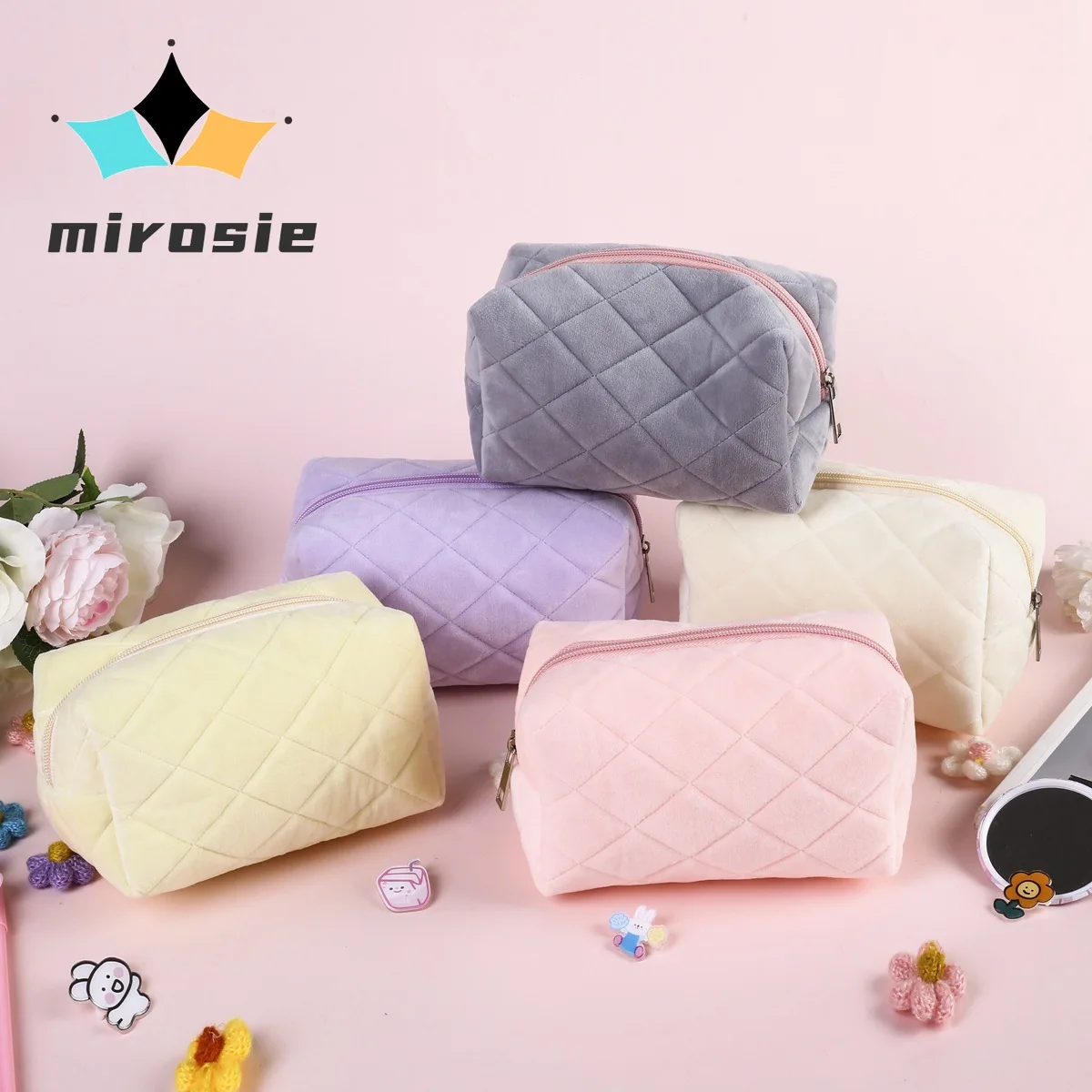 

MIROSIE Makeup Bag Checkered Cosmetic Bag Plush Makeup Pouch Travel Toiletry Bag Organizer Cute Brushes Storage Bag for Women