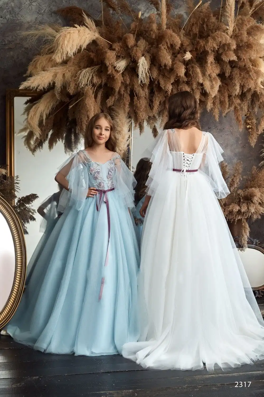 Elegant Blue Tulle Fluffy Flower Girl Dress For Weddings Scoop Appliques First Communion Gowns Lovely Kids Birthday Ball Dresses