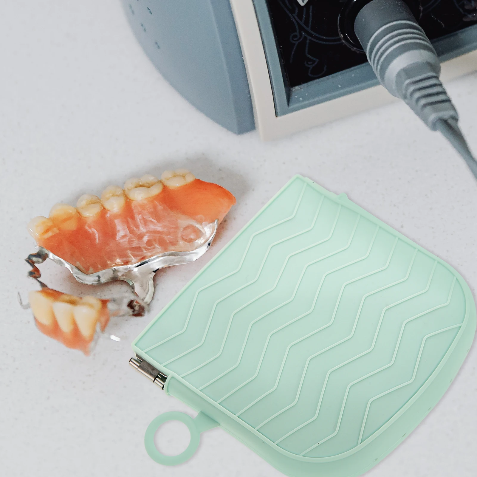 

Boxing Teeth Storage Travel Denture Container Orthodontics Silica Gel Mouth Guard Case Portable Retainer Case False Teeth