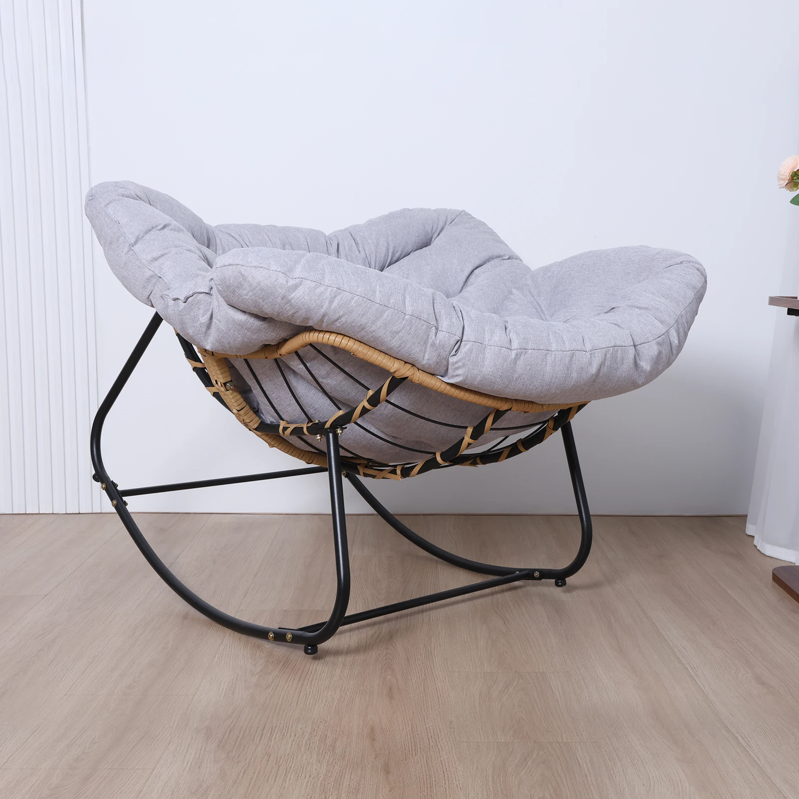 Rattan rocking chair, leisure sofa, single person lazy sofa for home use, rocking chair, rattan chair that can be used for s/l