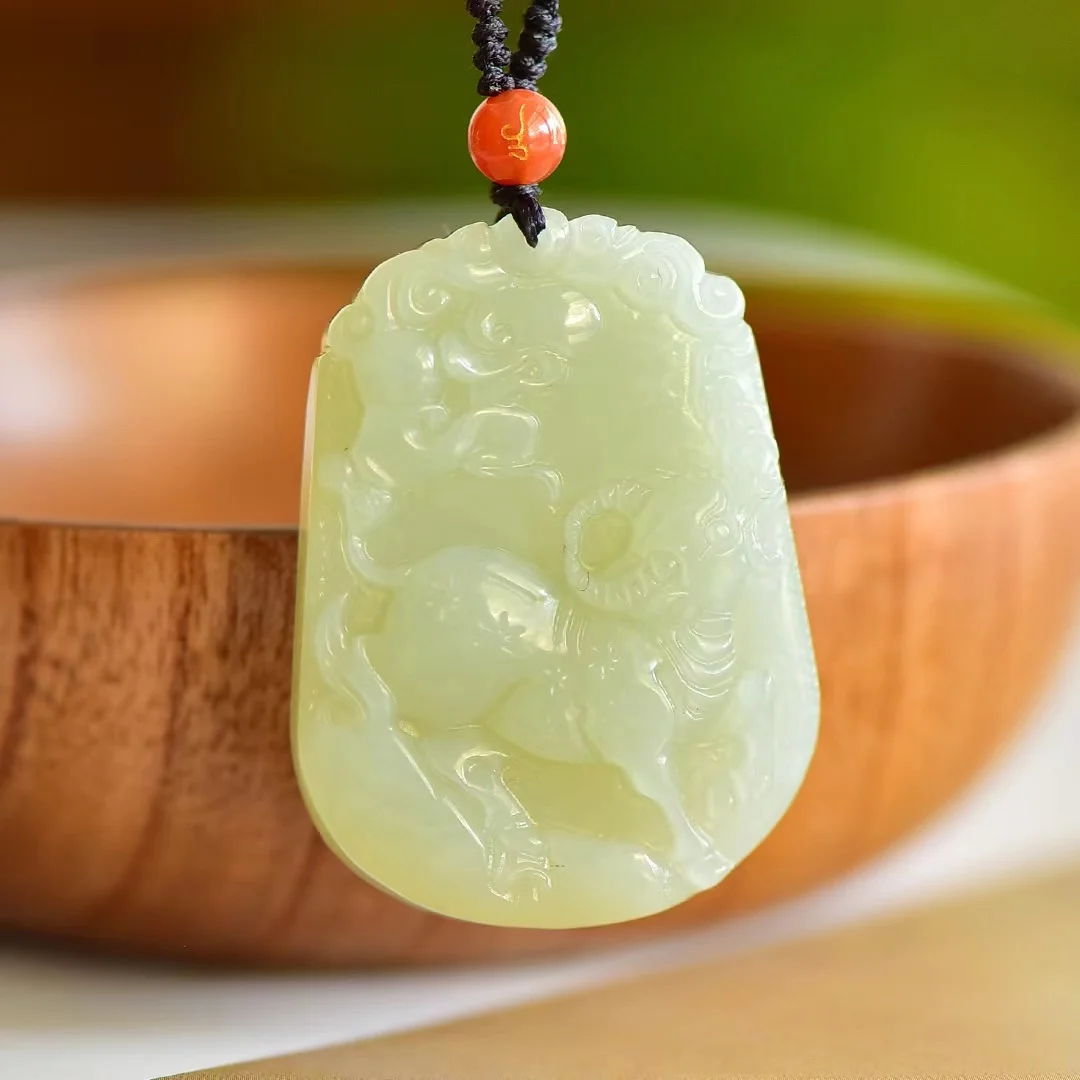 Exquisite Hetian Jade Zodiac Ox Pendant Jewelry 1682#