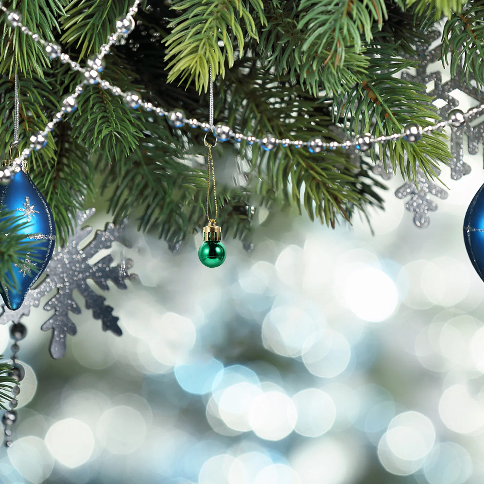 

96pcs Christmas Tree Decoration Balls Large Spheres naments Mini Decorations Plastic Reusable Hanging Home Hotel Mall