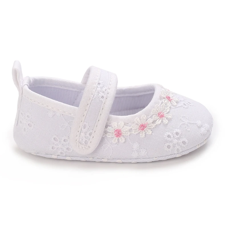 2 Color Cute Flower Embroidery Baby Shoes Princess Fashion Infant Toddler Soft sole Anti Slip First Walkers 0-1 year baby Shoes