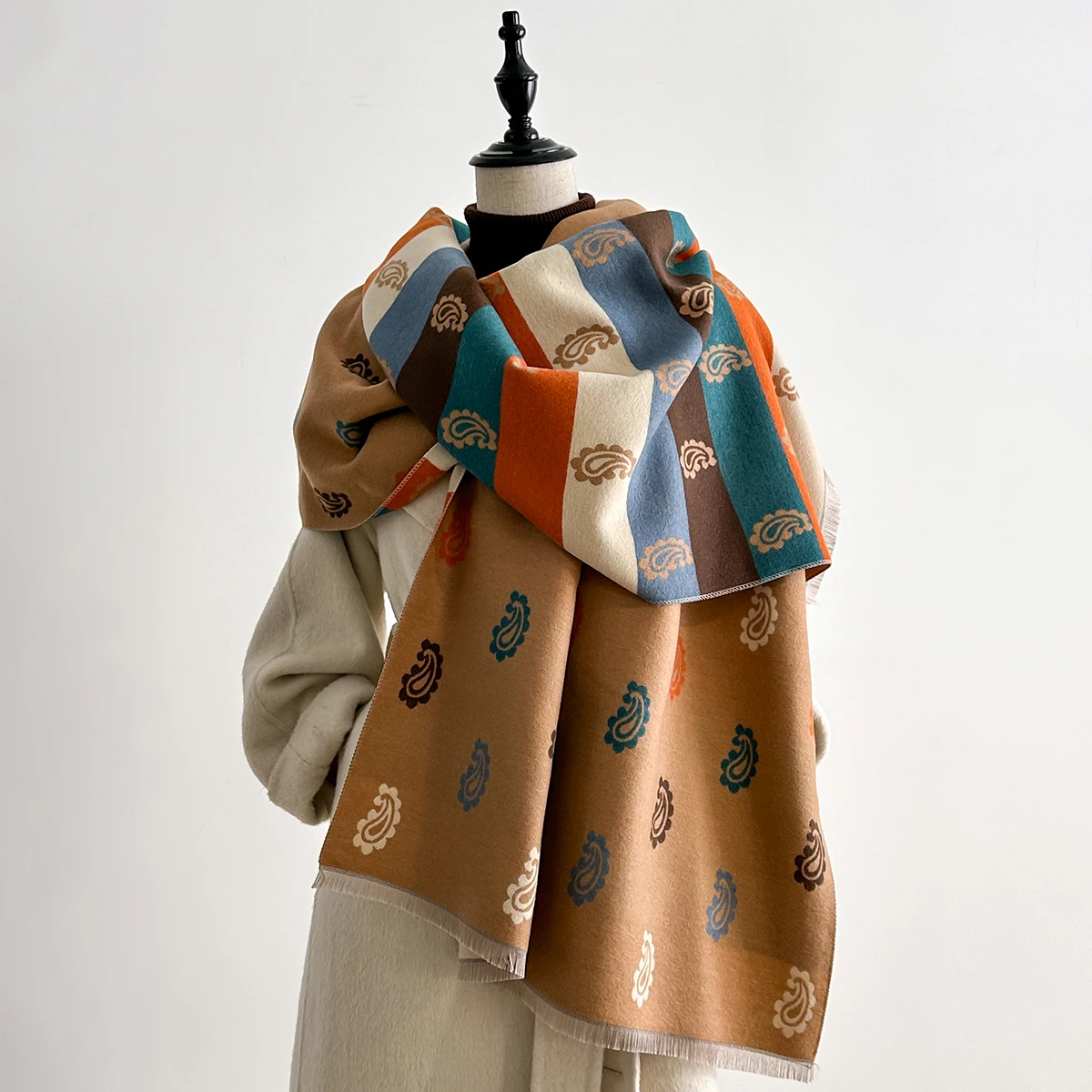 

Fashion Women's Faux Cashmere Winter Wrap Vintage Printed Tasseled Scarf Warm Shawl Stylish Accessory Perfect For Winter Outfits