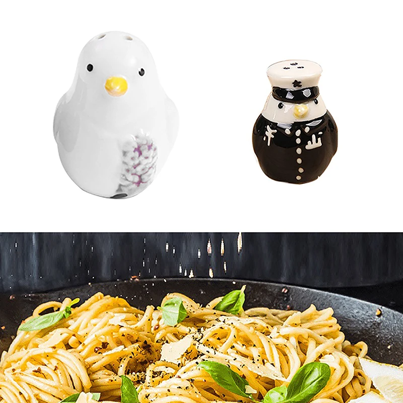 2Pcs Ceramic Penguin Salt And Pepper Shaker Cartoon Spice Container Wedding Party Favor Tabletop Animal Decoration Spice Jar