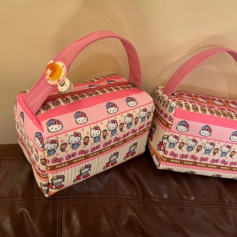 

Косметичка Sanrio Hello Kitty с мультяшным принтом, портативная дорожная сумка для туалетных принадлежностей, сумочка для девочек на каждый день, подарок