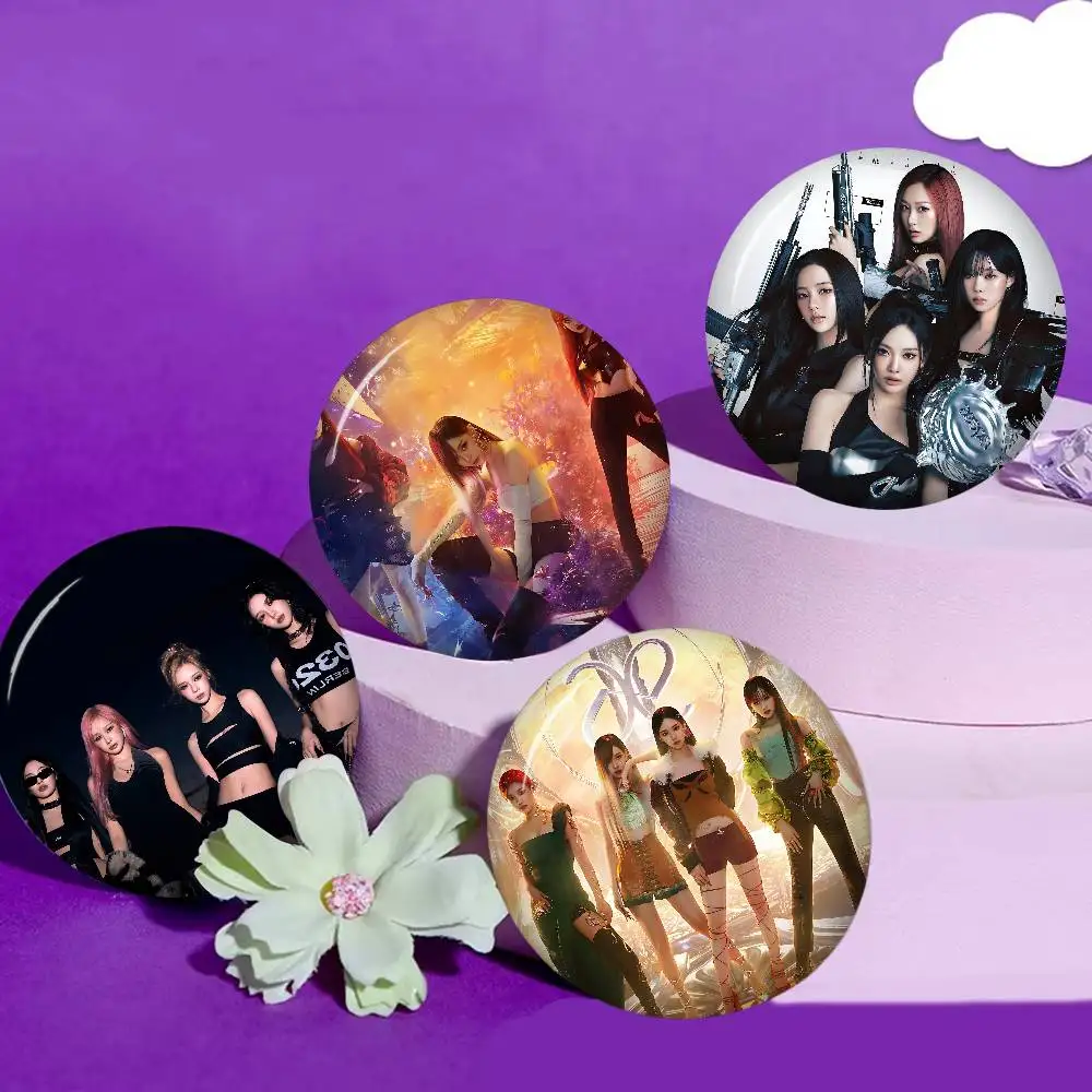 KPOP Korean Girl Group A-AespaS Photo Brooches Creative Round Badge Gifts Pins 32/44/58mm