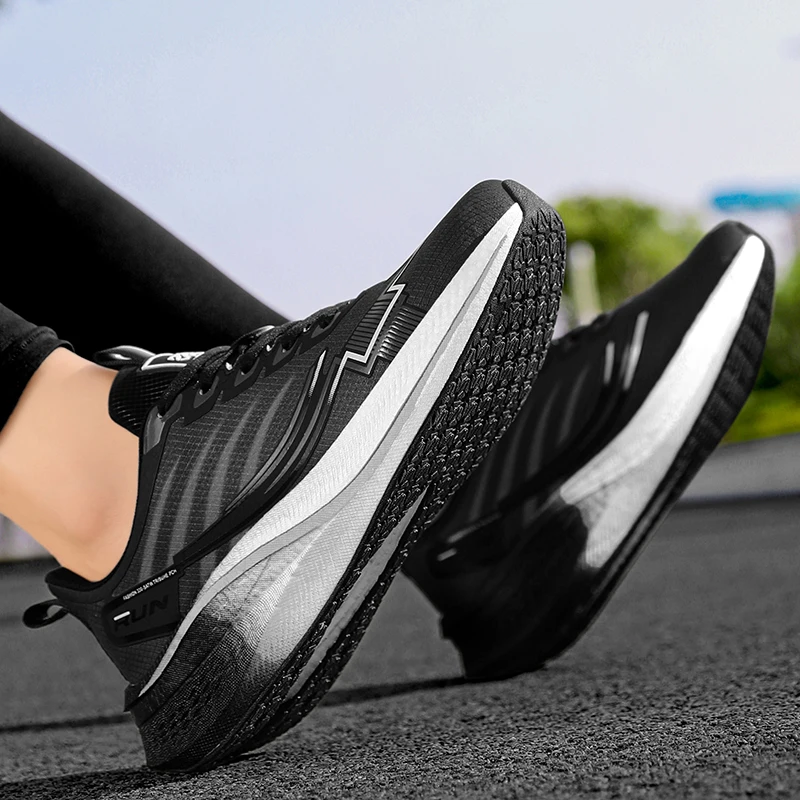 Plus-Size Couples' Ultra-Light Racing Shoes - Spring & Autumn Non-Slip Shock-Absorbing Running Shoes