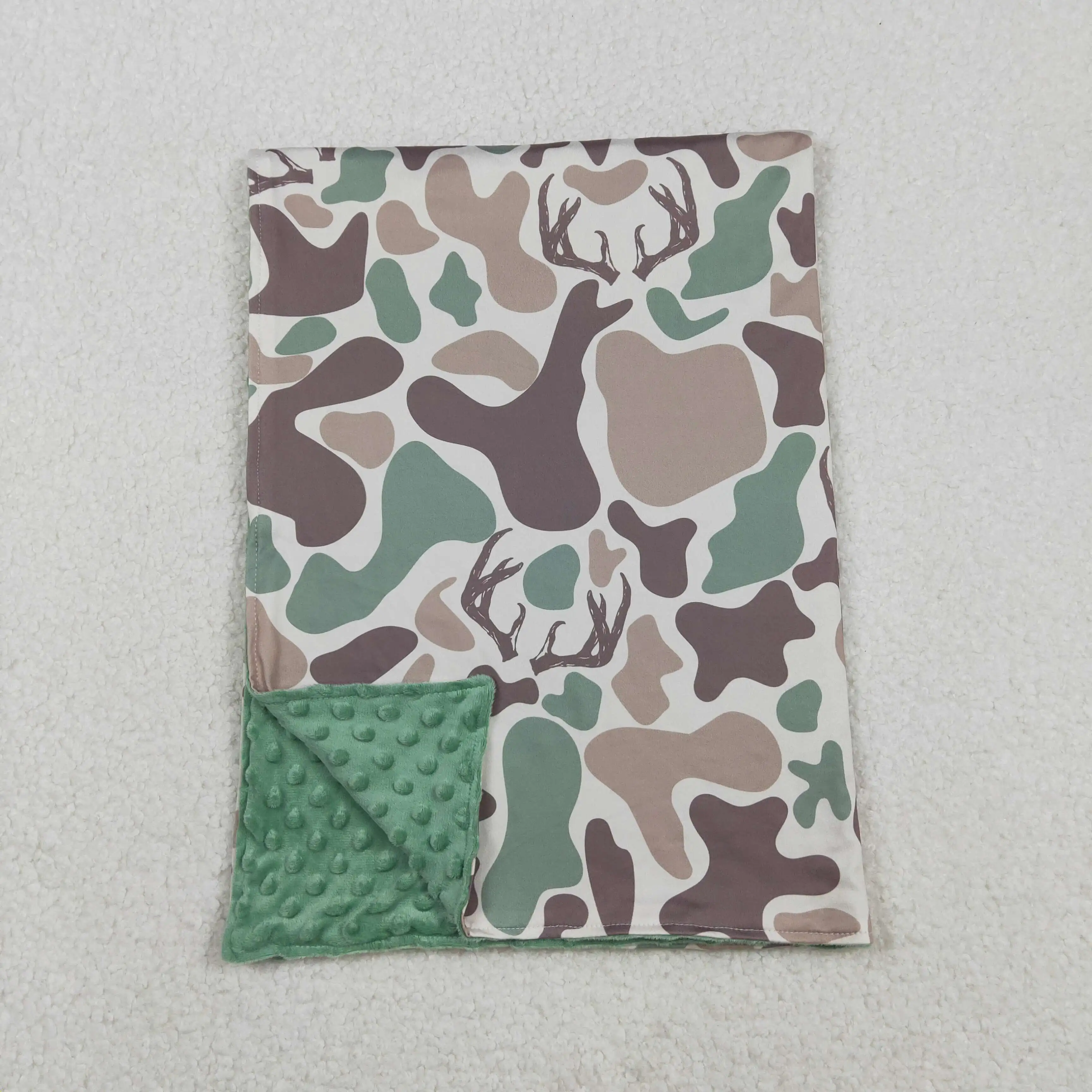 

Baby Green Khaki Deer Camo Kids Hunting Blanket Minky Soft Fabric Warm Cozy Blanket for Children29*43 inches