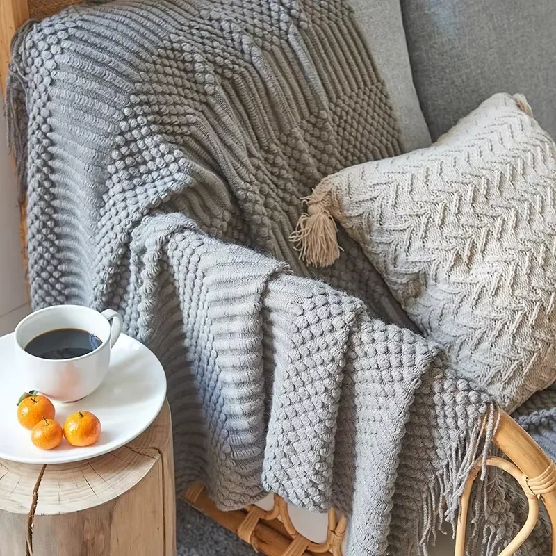 

Nordic Simple Solid Sofa Blanket Office Nap Comfortable Bedspread Soft Homestay Decoration Blanket Thick Winter Knitted Shawl