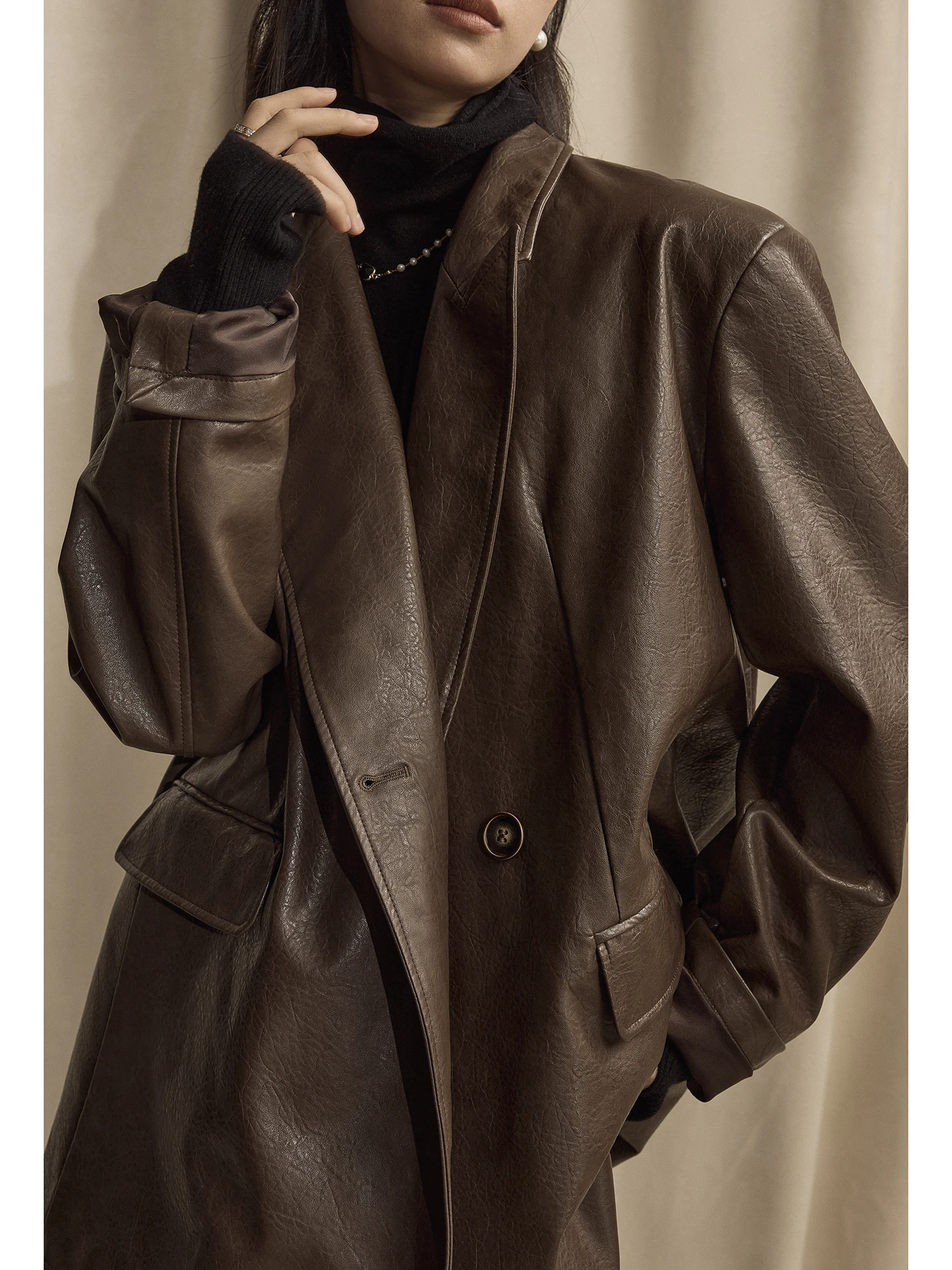 

Owyee Широкое плечо из искусственной кожи Jaet Protein Aged Dad Sle Commute Wind ket Деталь Кожаное молодежное пальто с водной талией